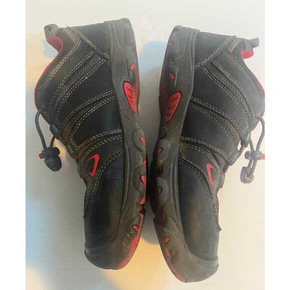 Keen oakridge black/red hiking shoes size 2 - Picture 6 of 6